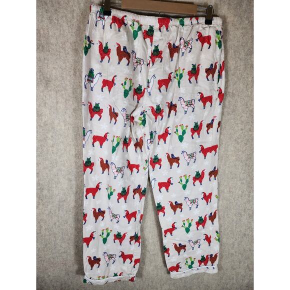 THE COMPANY STORE Women's Red White Green LLAMAS Christmas Pajama Pants SZ L - Picture 2 of 8